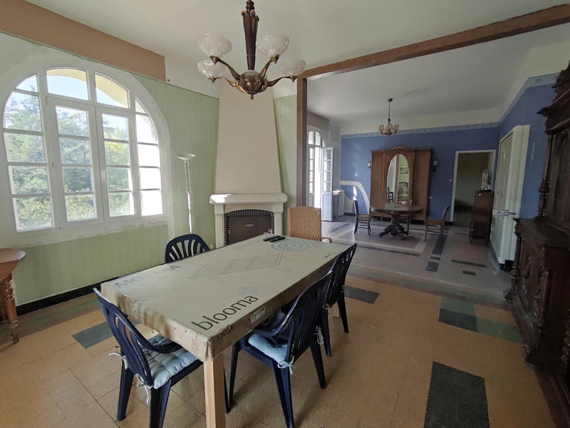 Maison - 189 m² - 7 pièces