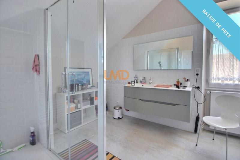 Maison bourgeoise - 217 m² - 6 pièces