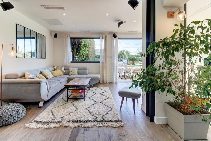 Propriété - 160 m² - 6 pièces