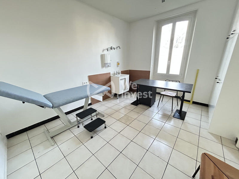 Bureau - 130 m² - 6 pièces