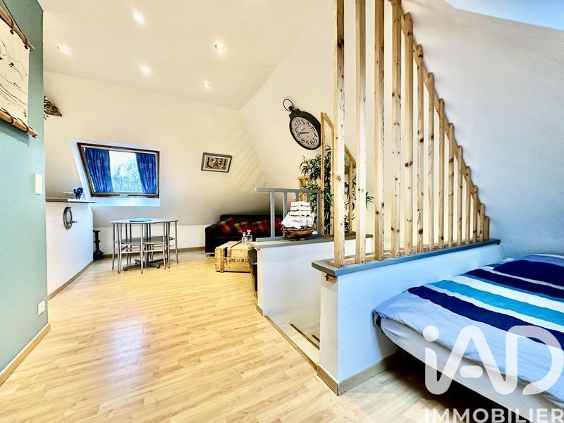 Maison - 166 m² - 9 pièces