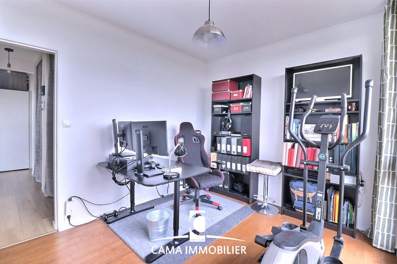 Appartement - 84 m² - 4 pièces