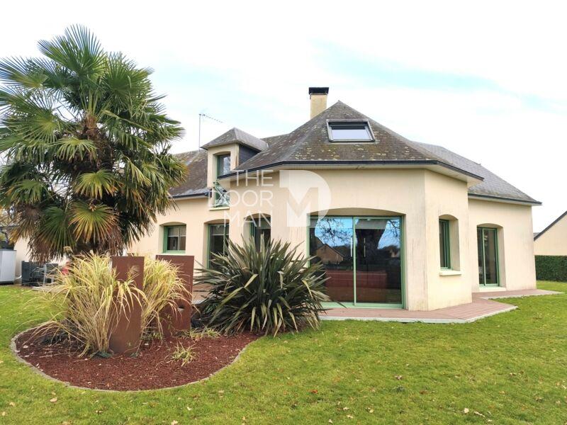 Maison - 173 m² - 10 pièces