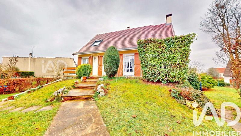 Maison - 96 m² - 6 pièces