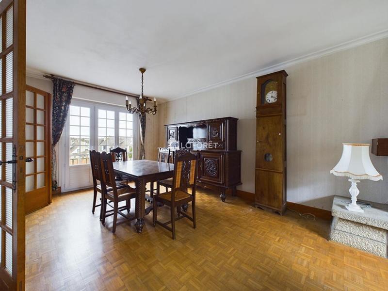 Maison - 115 m² - 6 pièces