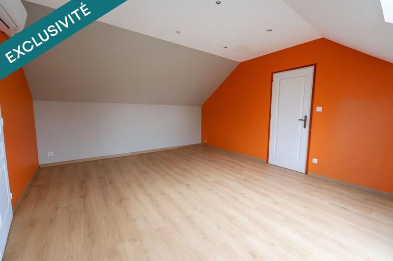 Maison - 263 m² - 9 pièces