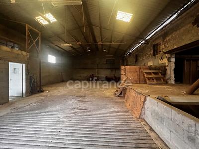 Grange - 280 m² - 2 pièces