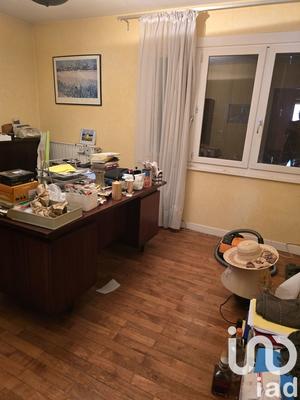 Maison - 198 m² - 8 pièces