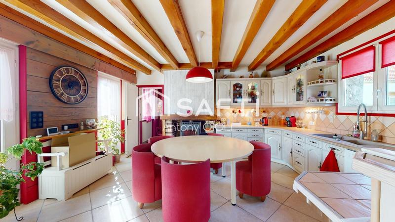 Maison - 280 m² - 6 pièces