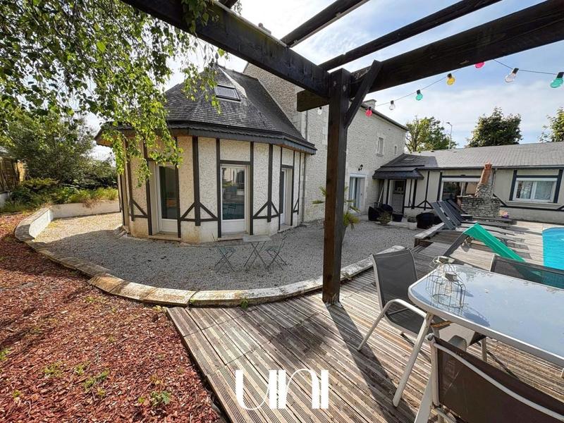 Maison - 160 m² - 6 pièces