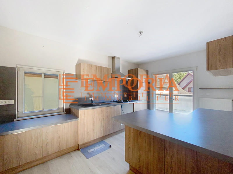 Appartement - 108 m² - 6 pièces