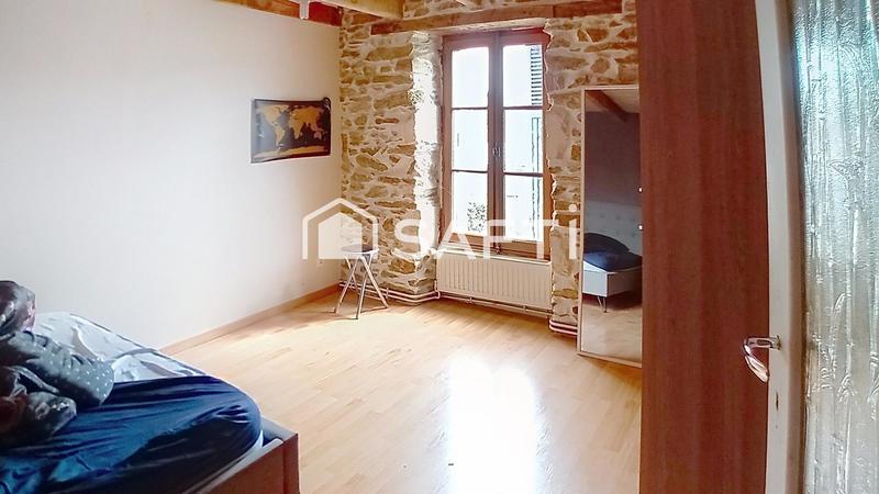 Maison - 177 m² - 6 pièces