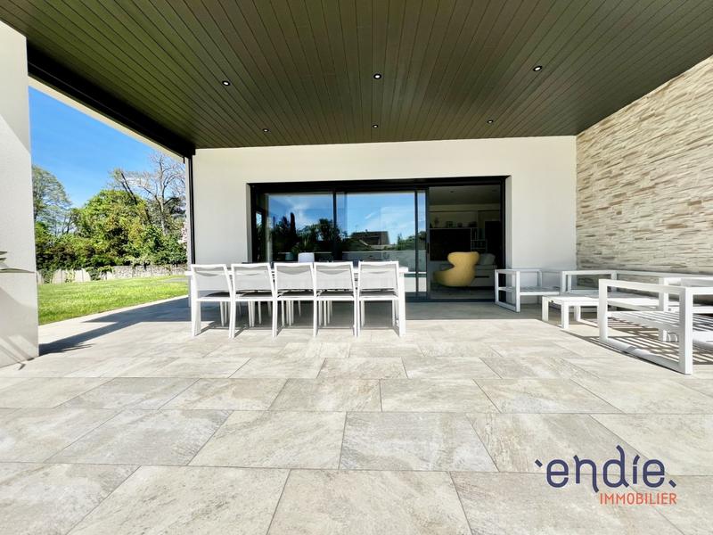 Maison - 185 m² - 6 pièces