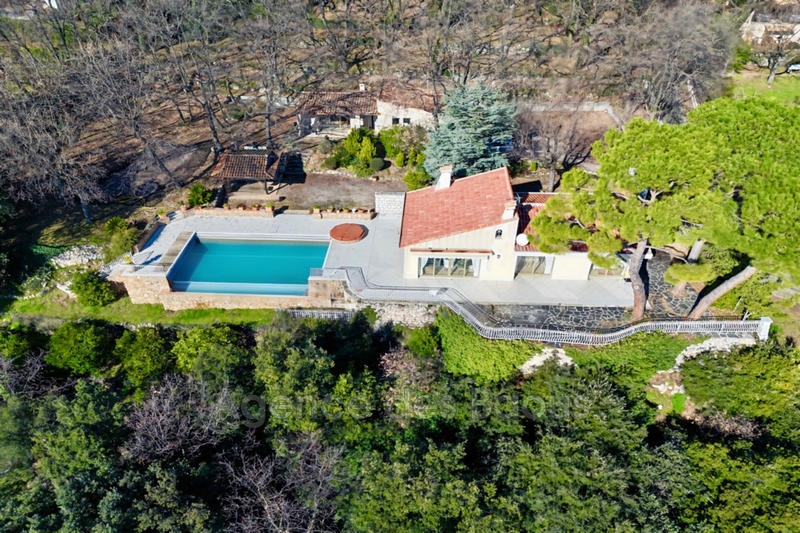 Maison - 150 m² - 4 pièces