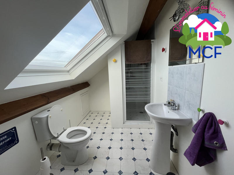 Maison traditionnelle - 93 m² - 5 pièces