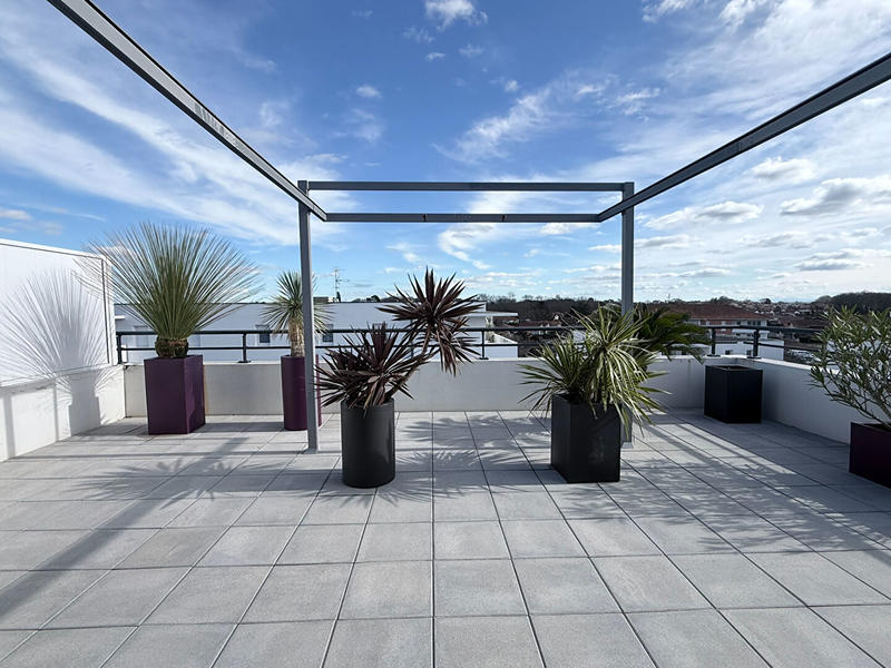 Appartement - 95 m² - 3 pièces