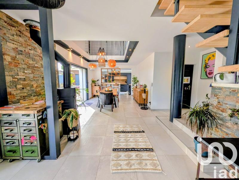 Maison - 164 m² - 7 pièces