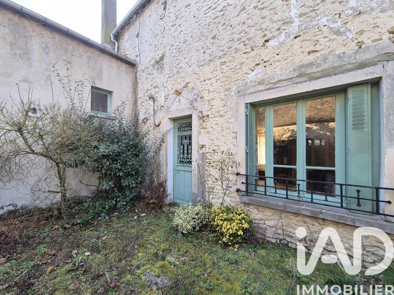 Maison - 180 m² - 7 pièces