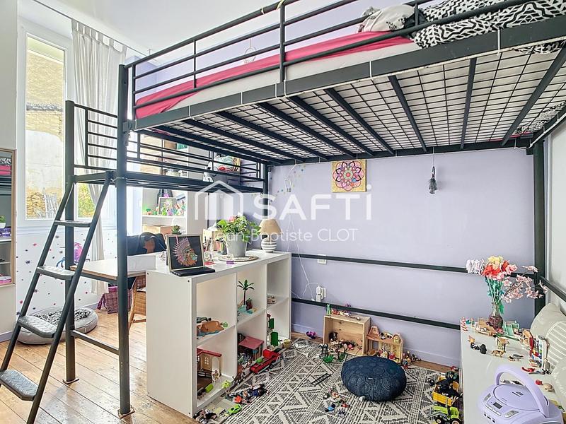 Maison - 270 m² - 7 pièces