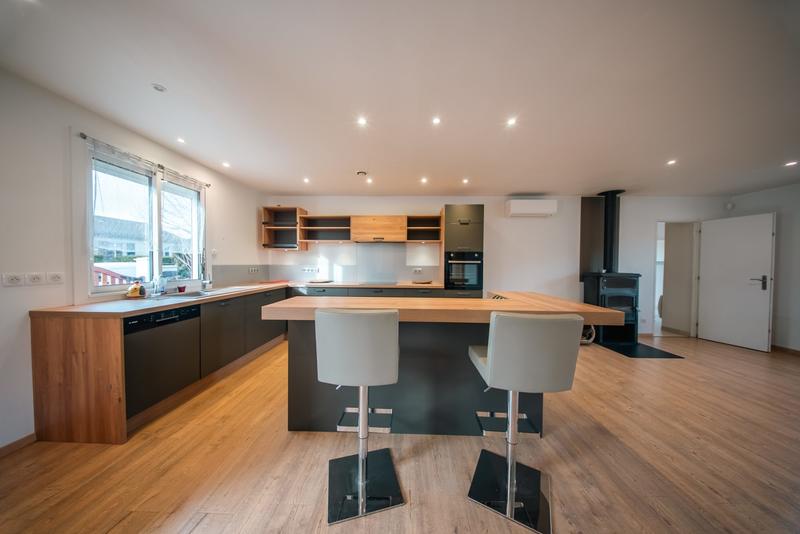 Maison - 121 m² - 5 pièces