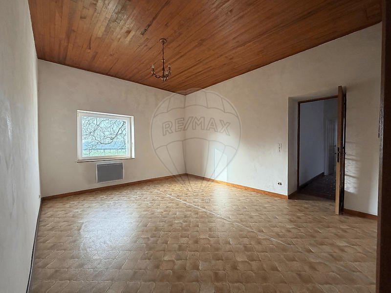 Maison - 102 m² - 4 pièces