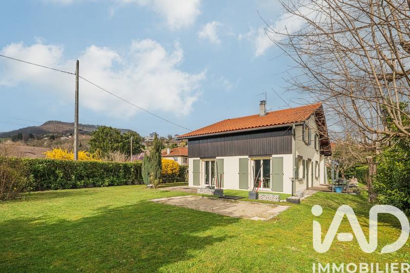 Maison - 137 m² - 6 pièces