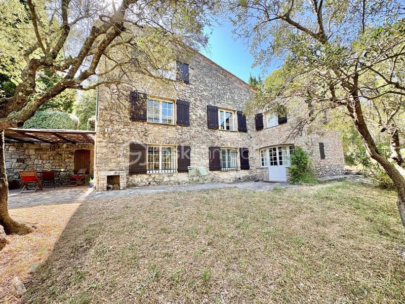 Mas - 135 m² - 5 pièces