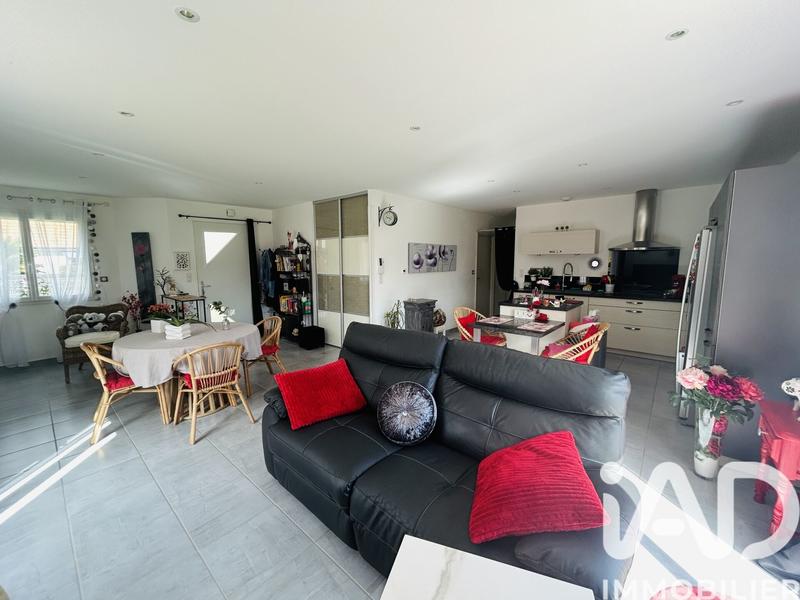 Maison - 102 m² - 4 pièces