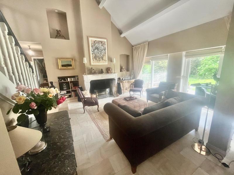 Maison d'architecte - 275 m² - 9 pièces