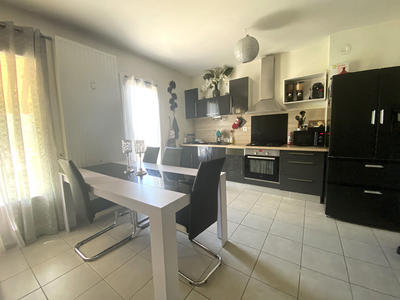 Appartement - 66 m² - 3 pièces