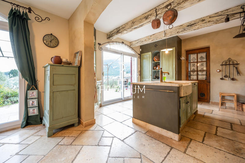 Bastide - 188 m² - 6 pièces