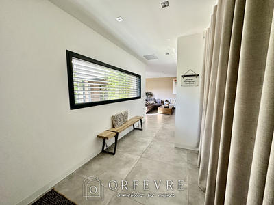 Maison - 180 m² - 6 pièces