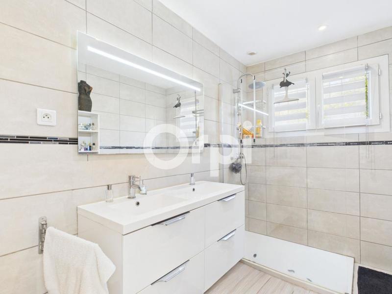 Maison - 85 m² - 3 pièces