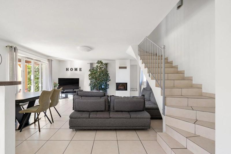 Maison - 98 m² - 4 pièces