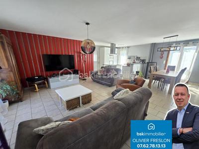 Pavillon - 137 m² - 6 pièces