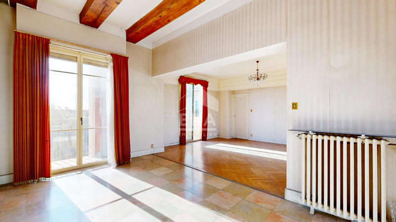 Appartement - 156 m² - 6 pièces