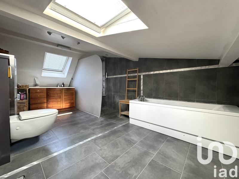 Maison - 190 m² - 4 pièces