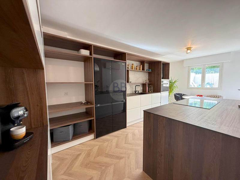 Appartement - 100 m² - 4 pièces