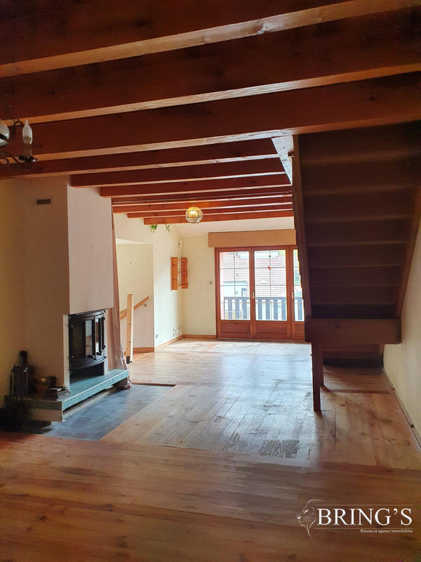 Maison - 288 m² - 9 pièces