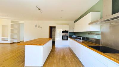 Maison - 155 m² - 6 pièces