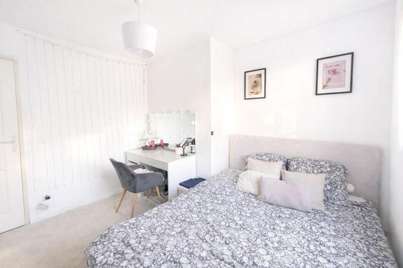 Pavillon - 150 m² - 8 pièces