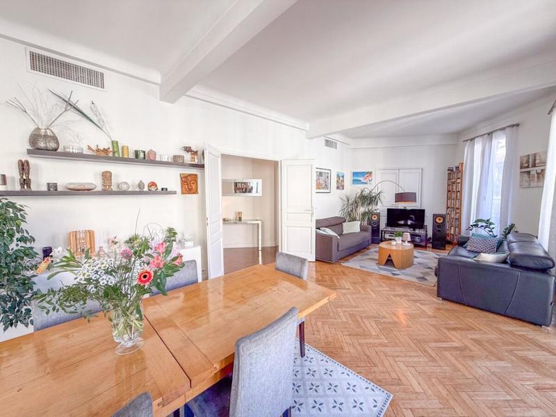 Appartement - 102 m² - 4 pièces