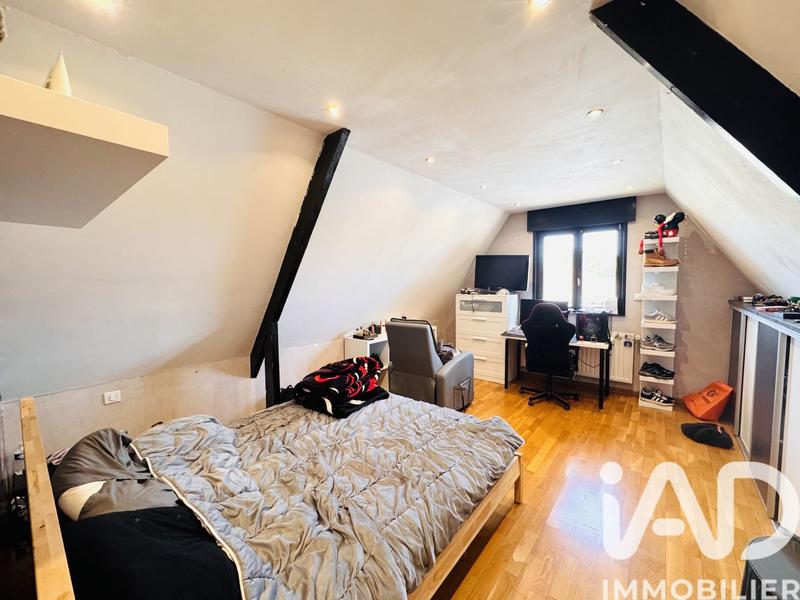 Maison - 195 m² - 8 pièces