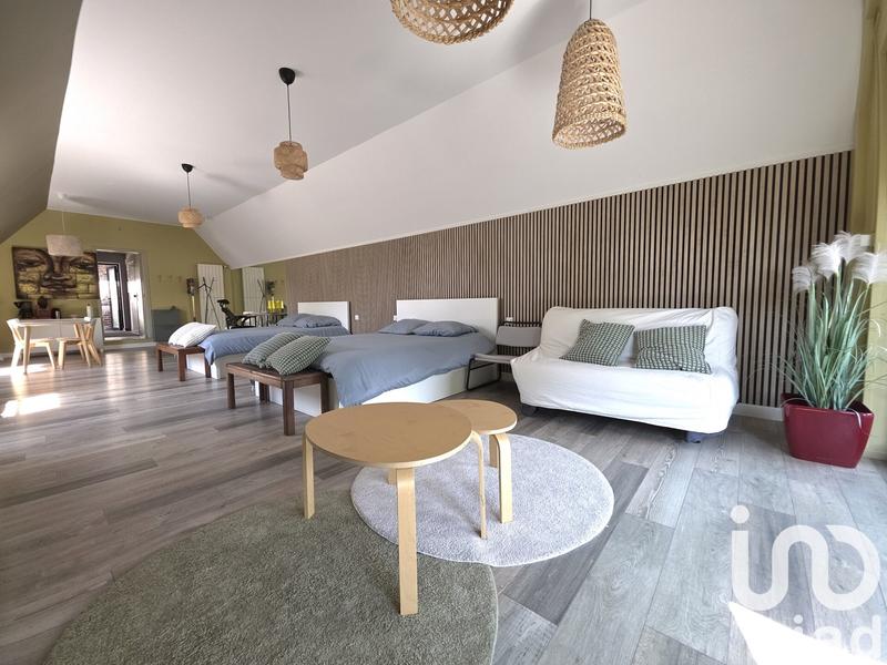 Maison - 435 m² - 12 pièces