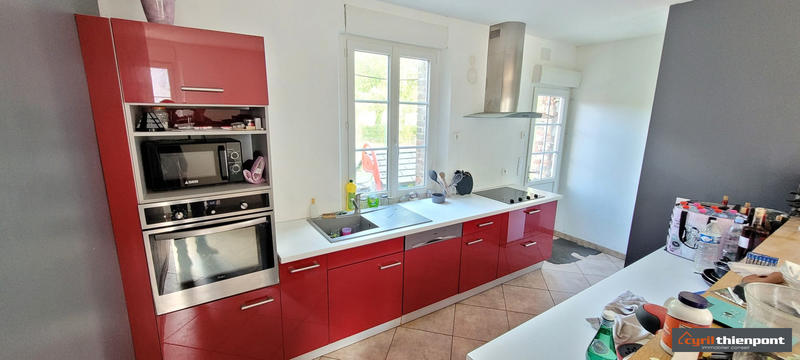 Maison - 310 m² - 11 pièces