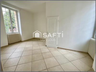 Maison de village - 130 m² - 6 pièces