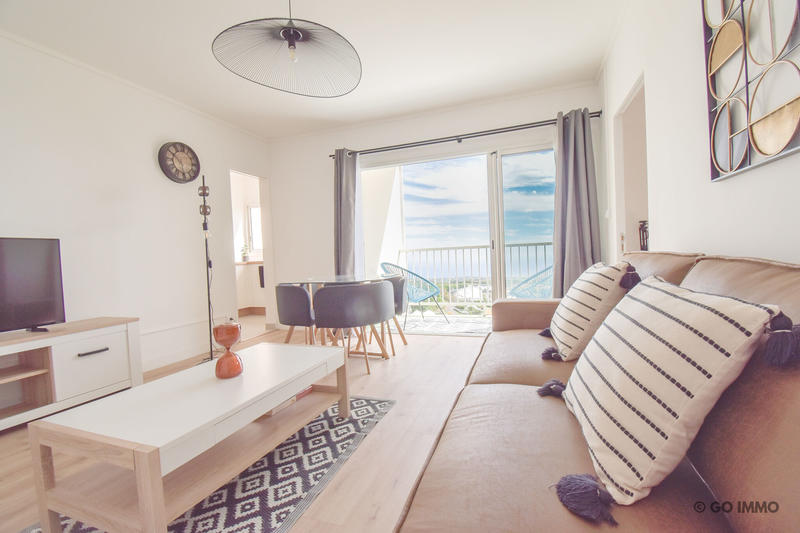 Appartement - 90 m² - 5 pièces