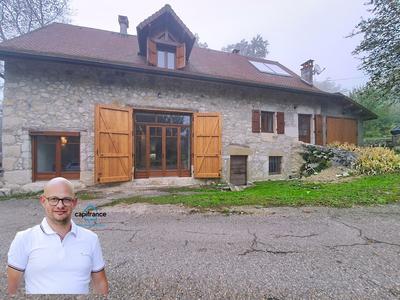 Maison en pierre - 156 m² - 7 pièces