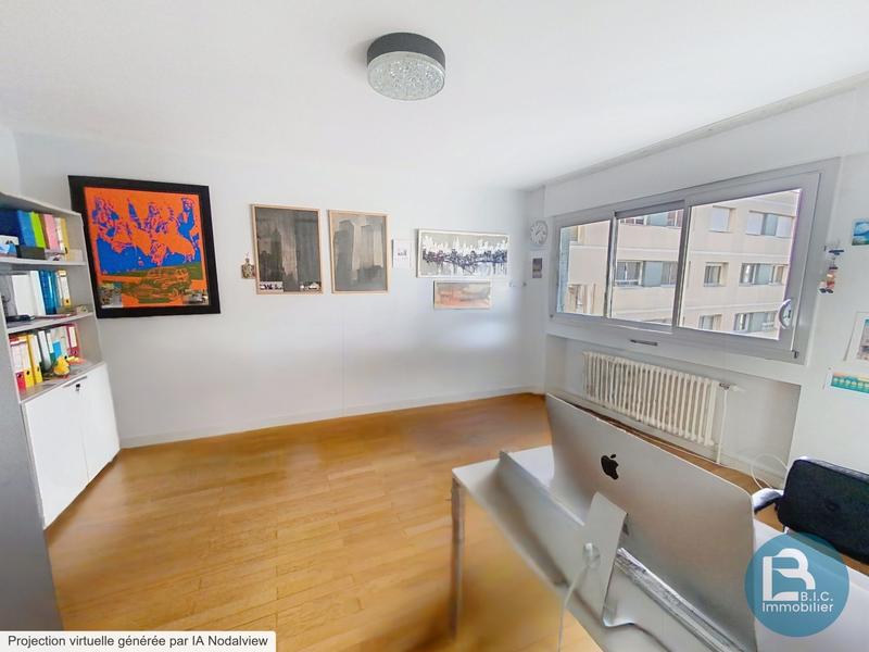 Appartement - 150 m² - 6 pièces