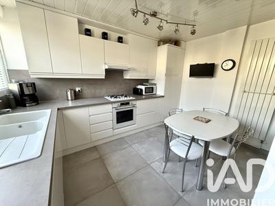 Maison - 122 m² - 6 pièces